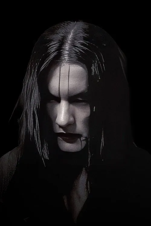 Mustis interpretando a Self – Keys