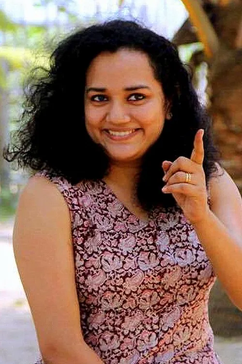 Muthumani Somasundaran interpretando a Valliamma