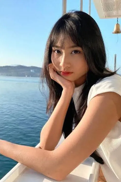 Kathrina Irene ha trabajado con Mutiara Azzahra en 1 ocasiones