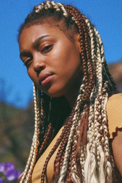 Mychala Lee interpretando a Kelly Freeman