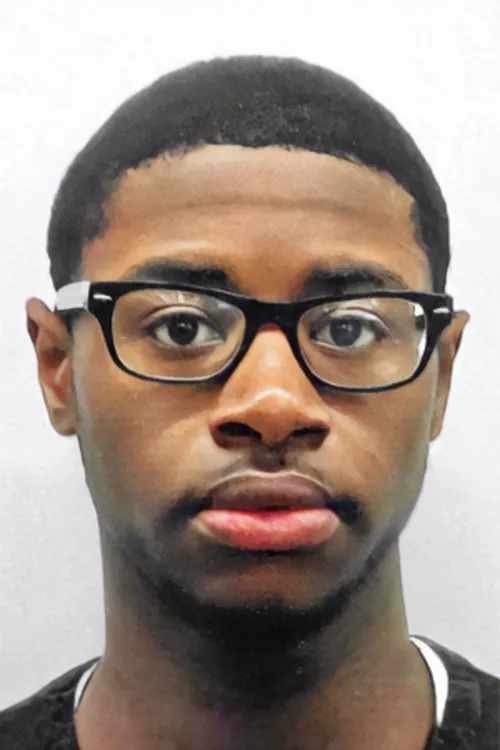 Mykell Gamble interpretando a Self