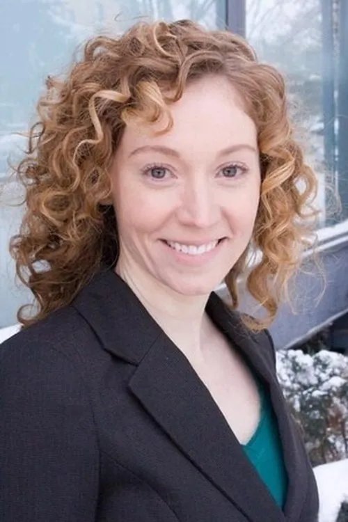 Myla Southward interpretando a Eleanor Jean Thompson