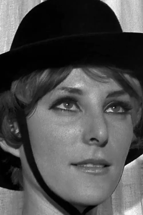 Myrna Lorni interpretando a Belinda Frazier