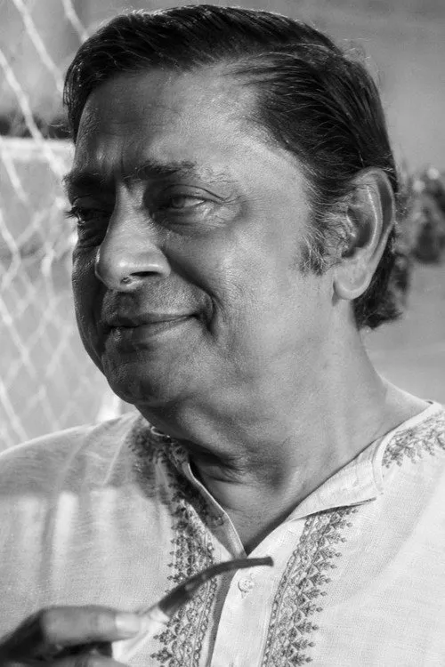 N. Viswanathan interpretando a 
