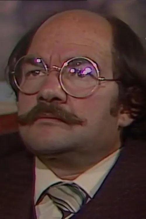 Nabil ElDessouqy interpretando a 