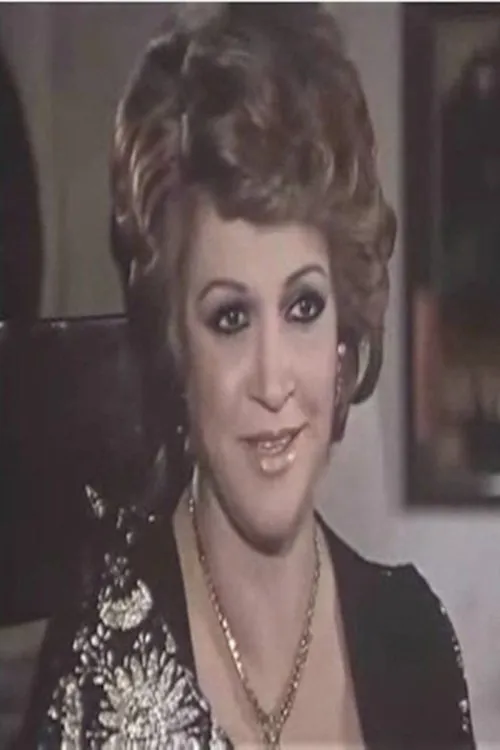 Nadia Ezzat interpretando a ?????