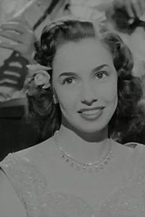 Nadia Gamal interpretando a Loza