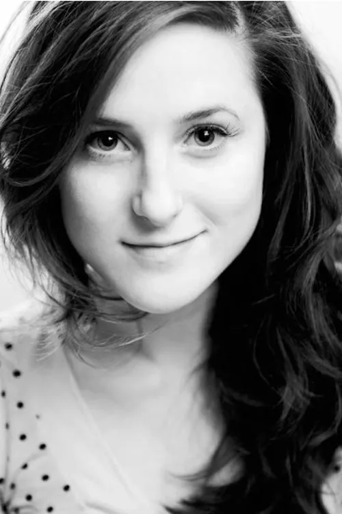 Nadia Kamil en su biografía y filmografía