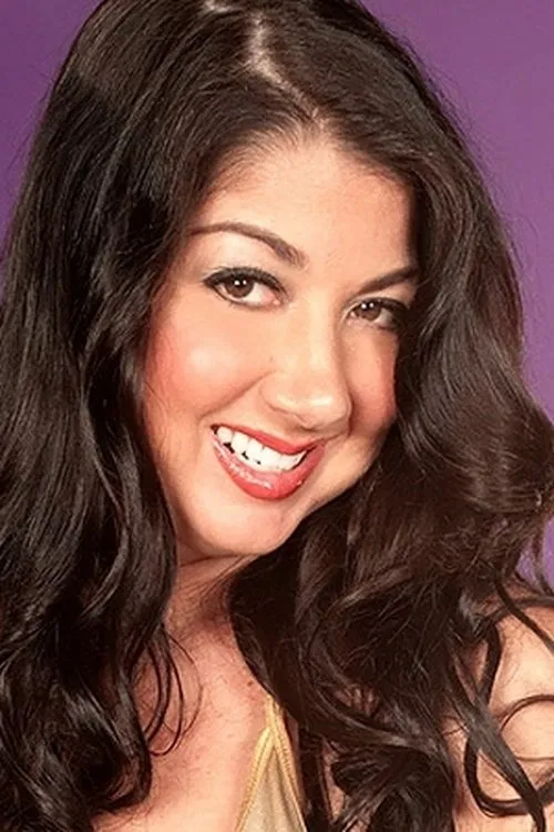 Nadia Night interpretando a 