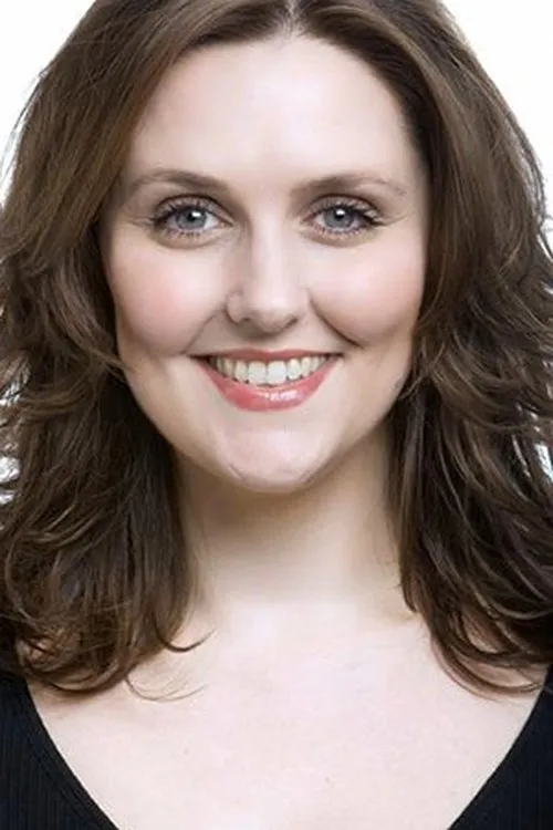 Cydney Uffindell-Phillips ha trabajado con Nadine Cox en 1 ocasiones