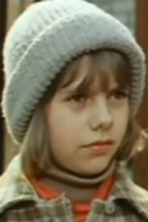 Nadya Shulzhenko interpretando a Alyoshka