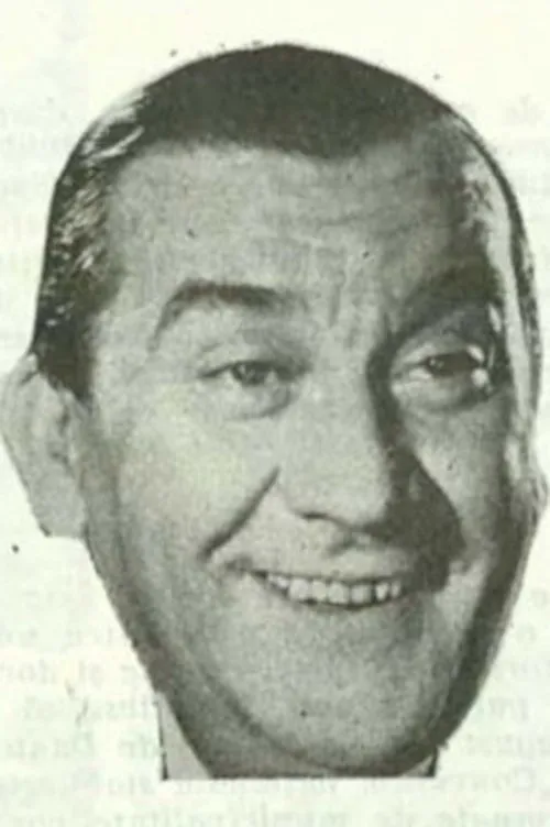 Nae Roman interpretando a Burlacu