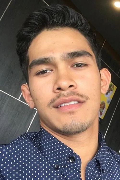 Nafiz Muaz interpretando a 