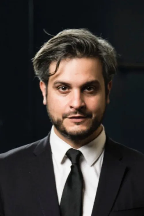 Nahuel Di Pierro interpretando a Le Bret