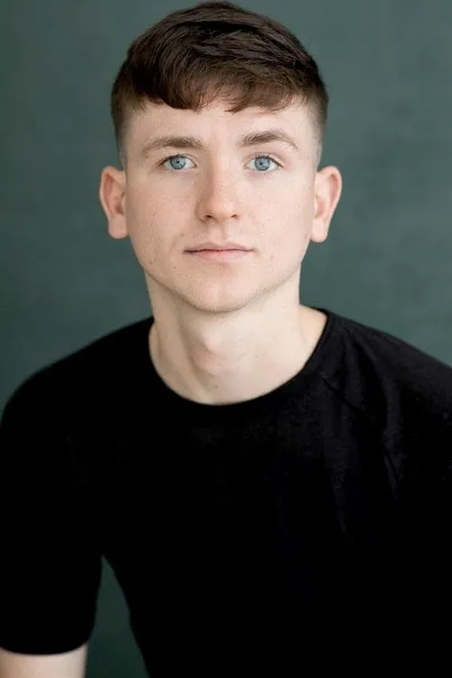 Adam C. Hughes ha trabajado con Nairn Archer en 1 ocasiones