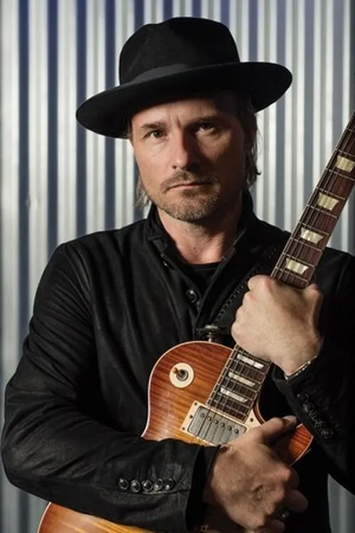 Tawny Dolley ha trabajado con Nalle Colt en 1 ocasiones