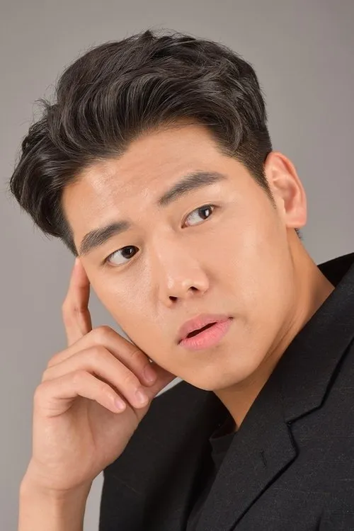 Nam Hyun-woo — personaje: Jo Choong-beom