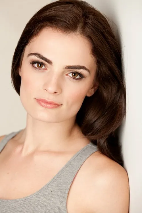 Nancy Pop interpretando a Shannon