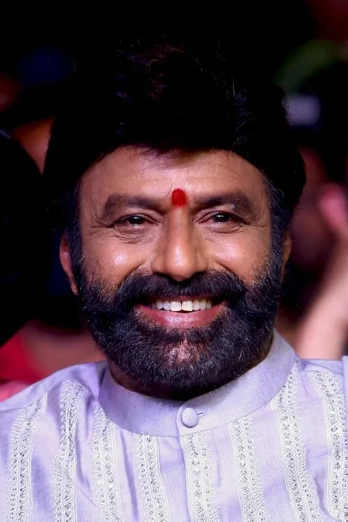 Nandamuri Balakrishna interpretando a Suryam