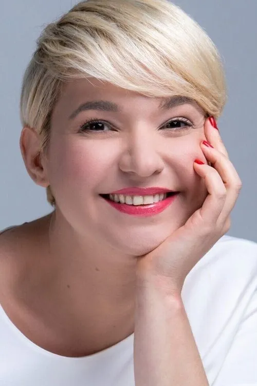 Nandia Kontogiorgi — personaje: Vivian Delaporta