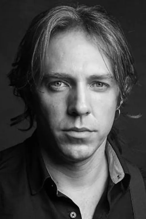 Nando Pradho en su biografía y filmografía