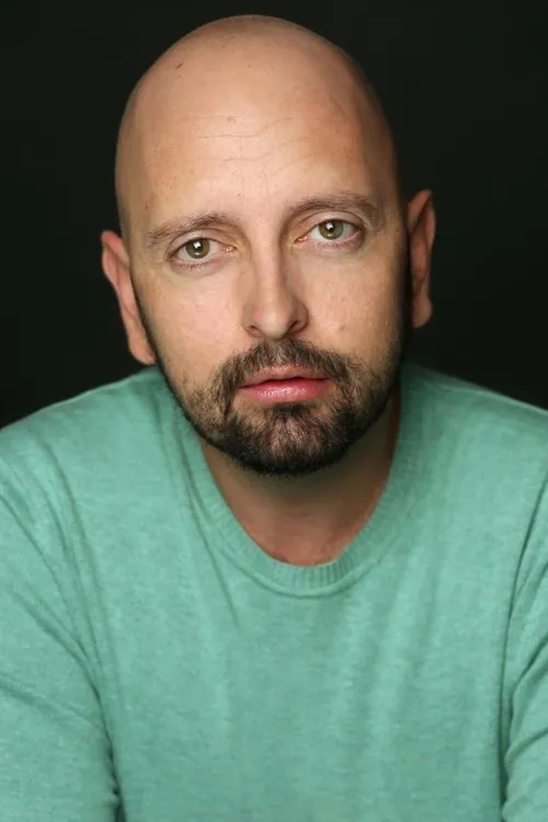 Nando Rivas interpretando a Fabián