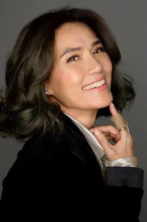 Nantida Kaewbuasai interpretando a