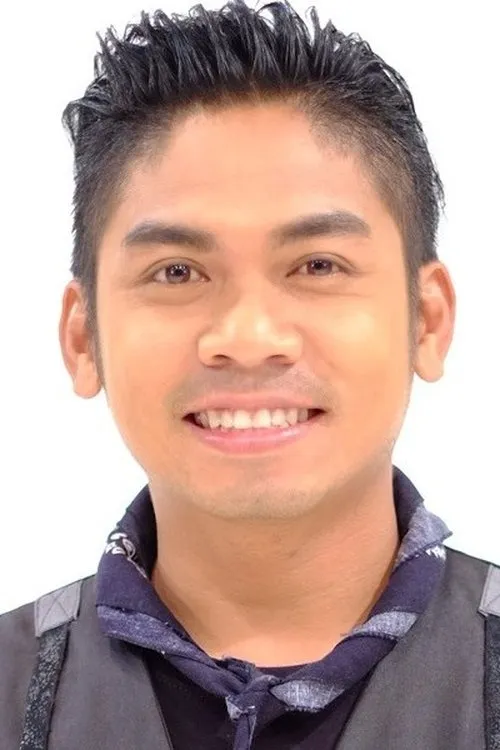 Foto de perfil del actor Naphat Chumchittri en el reparto