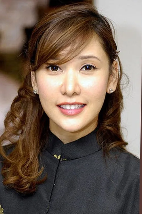 Nasha Aziz interpretando a Suzana