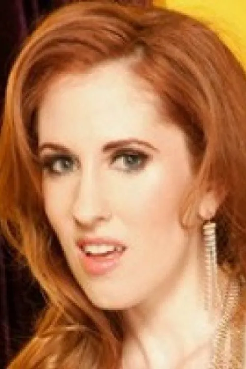 Natali DeMore interpretando a 