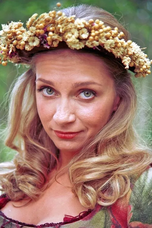 Natália Nagy interpretando a Amálka