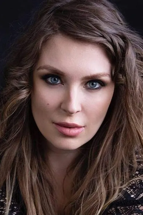 Atlas Adams ha trabajado con Natalie Heslop en 1 ocasiones