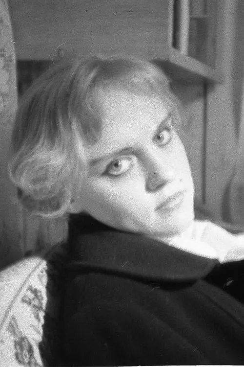 Natalya Surkova interpretando a ???????