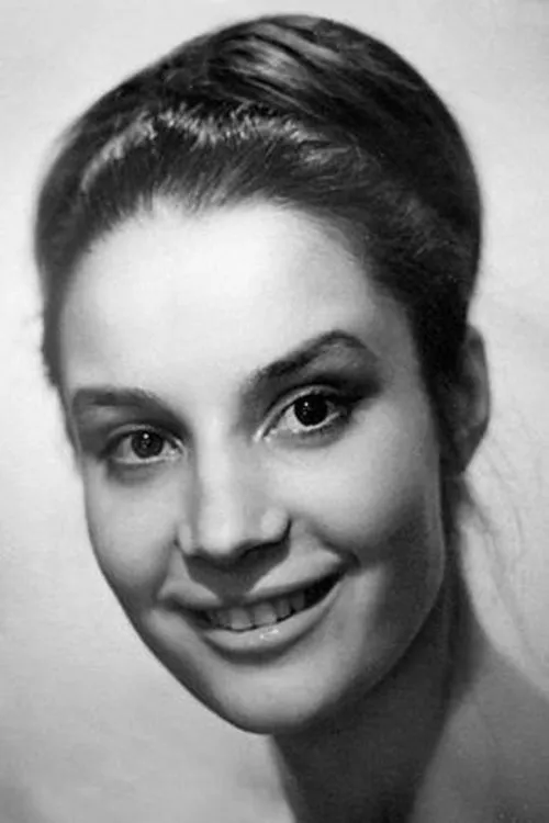 Natalya Velichko interpretando a Liza