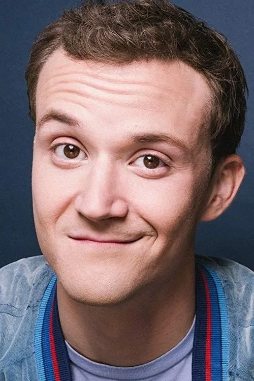 Nate Hartley interpretando a Lyle