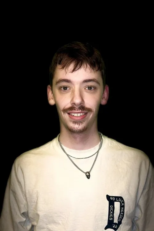 Ashton Deluney ha trabajado con Nate Lyon en 1 ocasiones