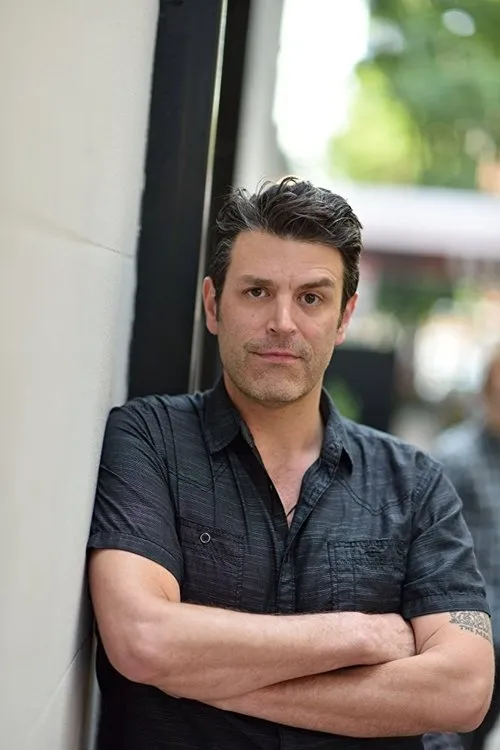 Nathan Faudree interpretando a Ride Operator