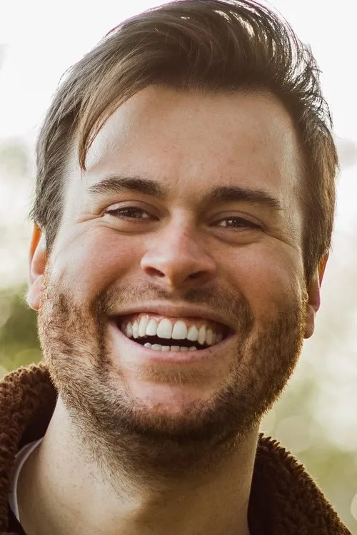 Edward Bluemel ha trabajado con Nathan Foad en 1 ocasiones