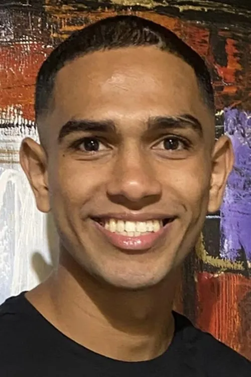 Nathan Singh interpretando a Self