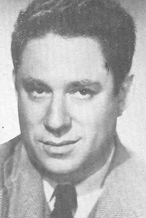 Nathaniel Frey interpretando a Ruddle