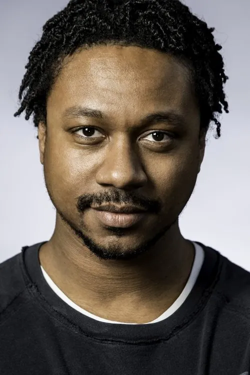 Nathaniel Martello-White — personaje: Jake Noveer