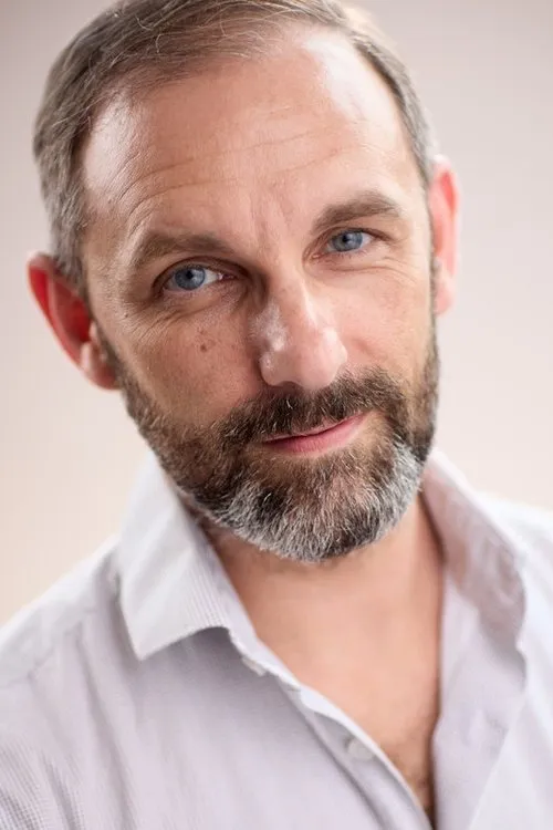 Tim Ahlenius ha trabajado con Nathaniel Thomas en 1 ocasiones