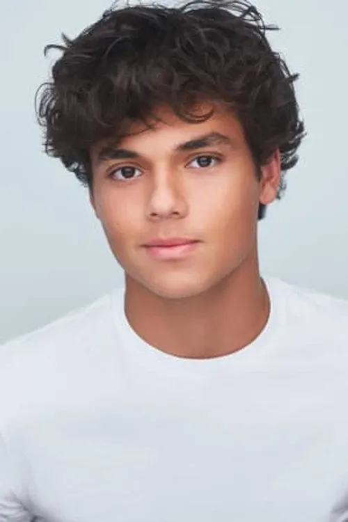 Naveen Paddock interpretando a Arwin