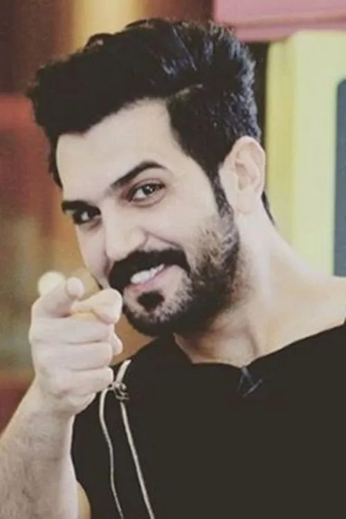 Nawaf Najm interpretando a ??????