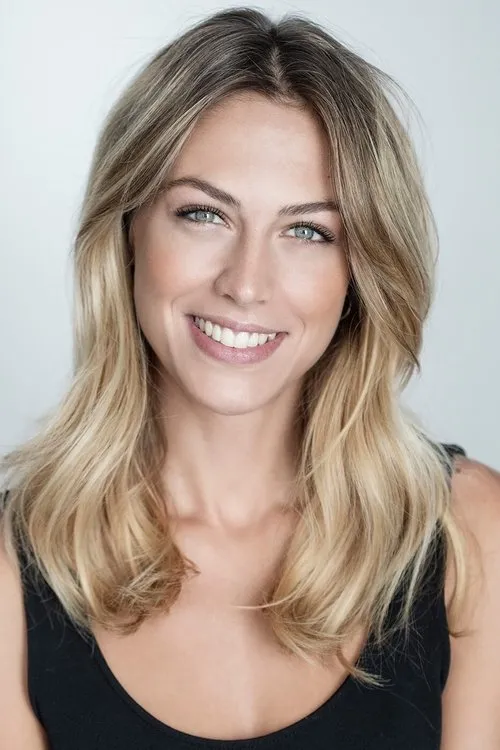 Nazaret Aracil interpretando a Brigitte