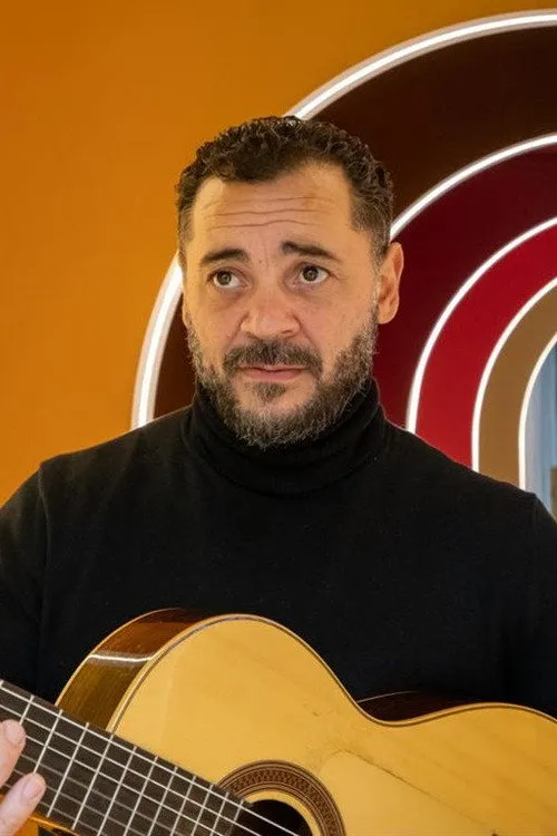 Foto de perfil del actor Nedjim Bouizzoul en el reparto