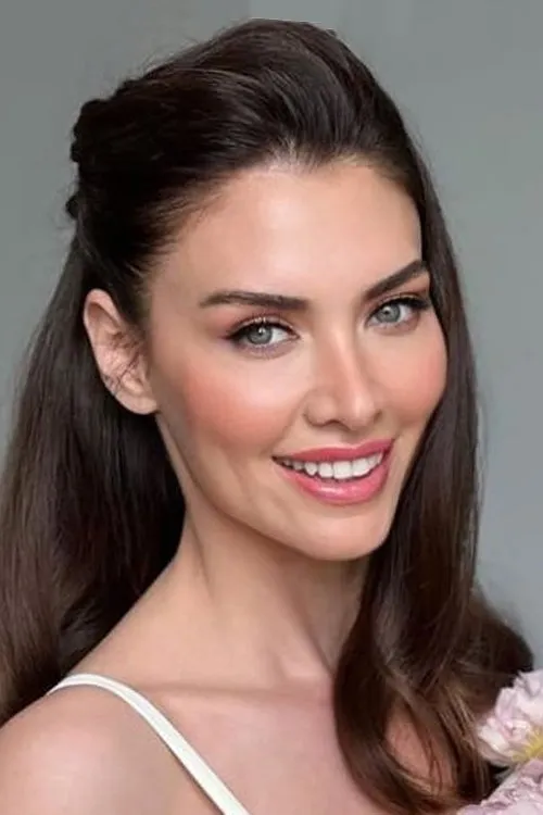 Fatih Usta ha trabajado con Nefise Karatay en 1 ocasiones