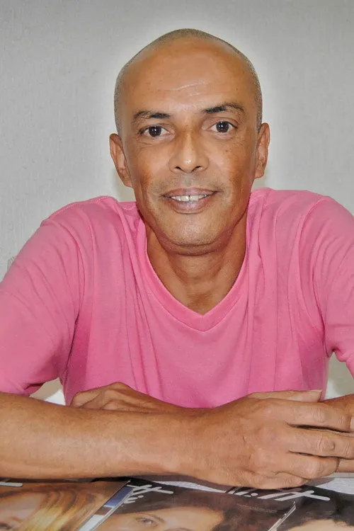 Negão dos Santos interpretando a Self
