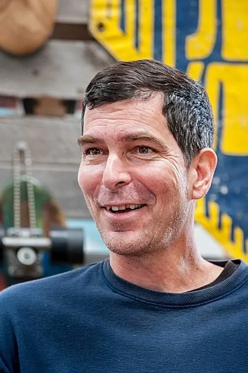 Glen E. Friedman ha trabajado con Neil Blender en 1 ocasiones