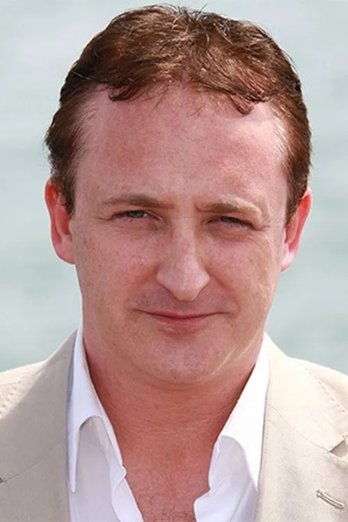 Neil Fitzmaurice — personaje: Bobby